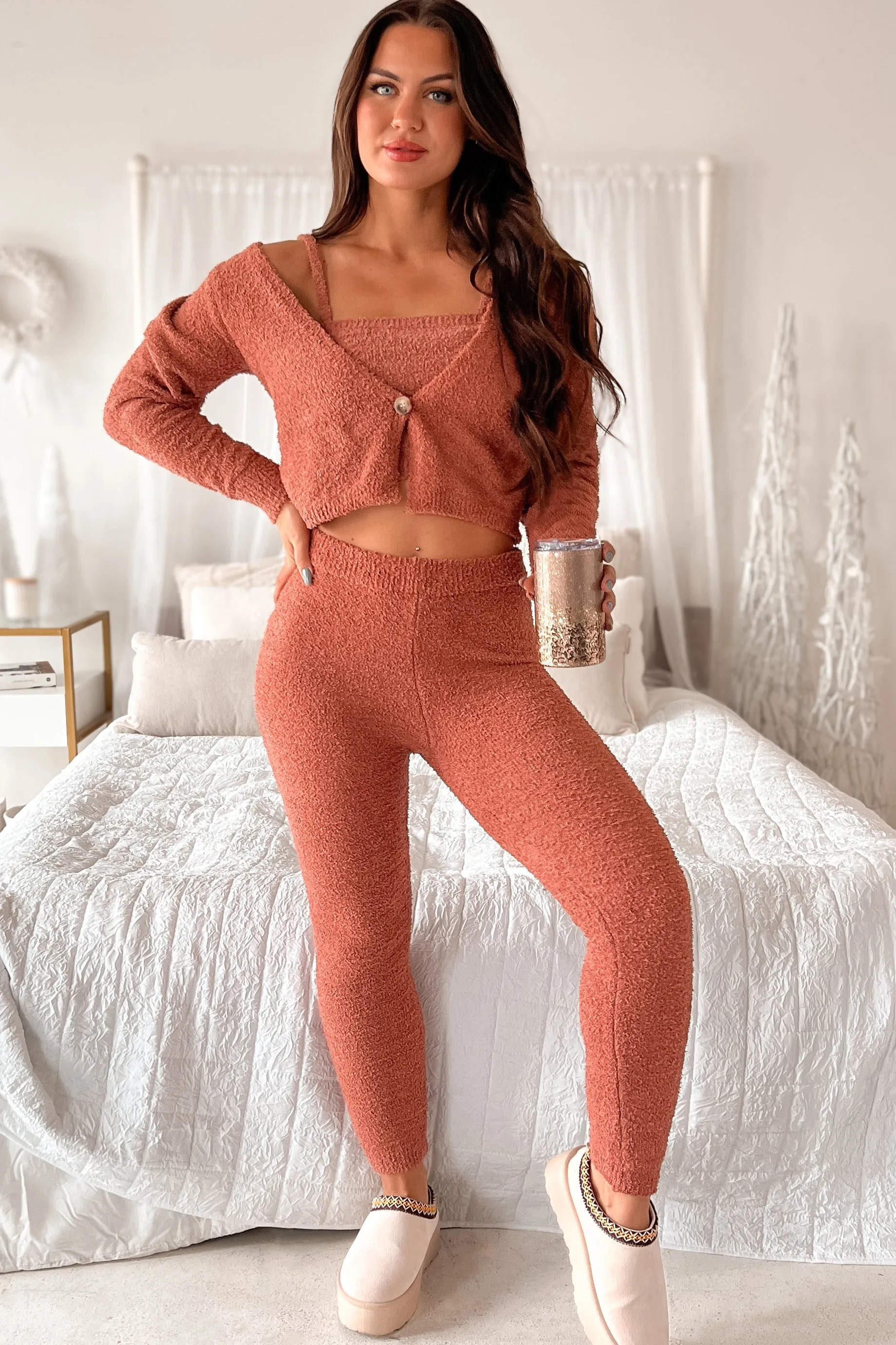 DOORBUSTER Chill Weekends 3 Piece Fuzzy Lounge Set (Rose)