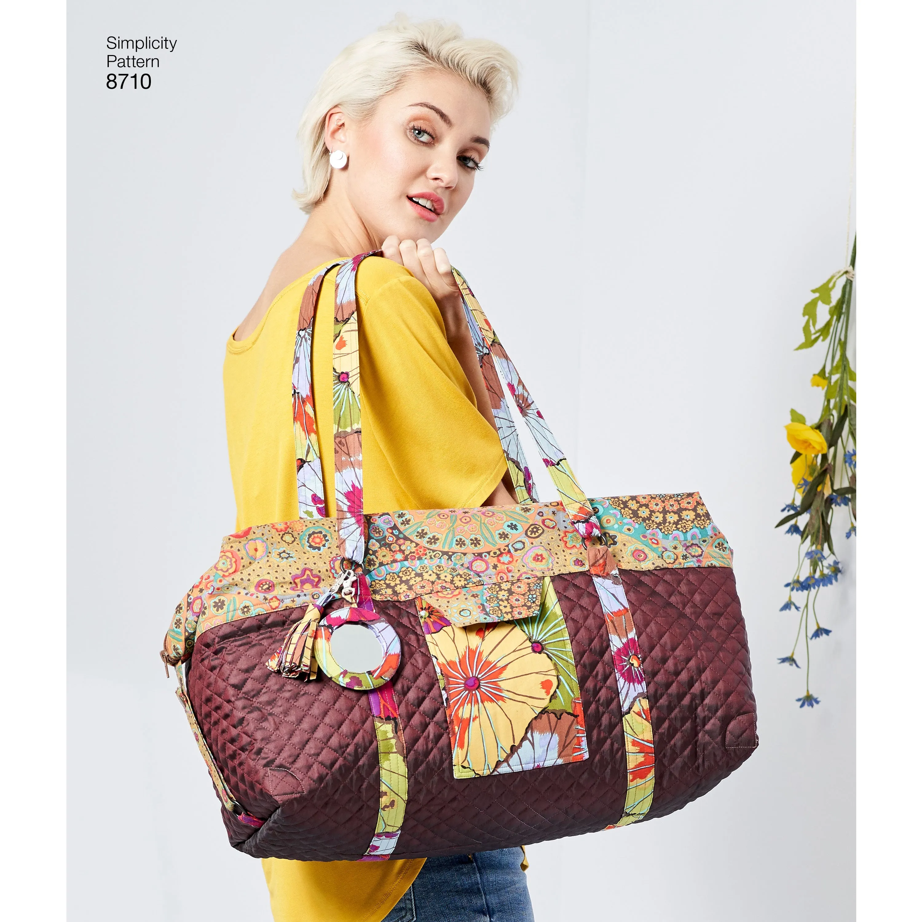 Simplicity Pattern 8710 Luggage Bags, Key Ring and Tassel